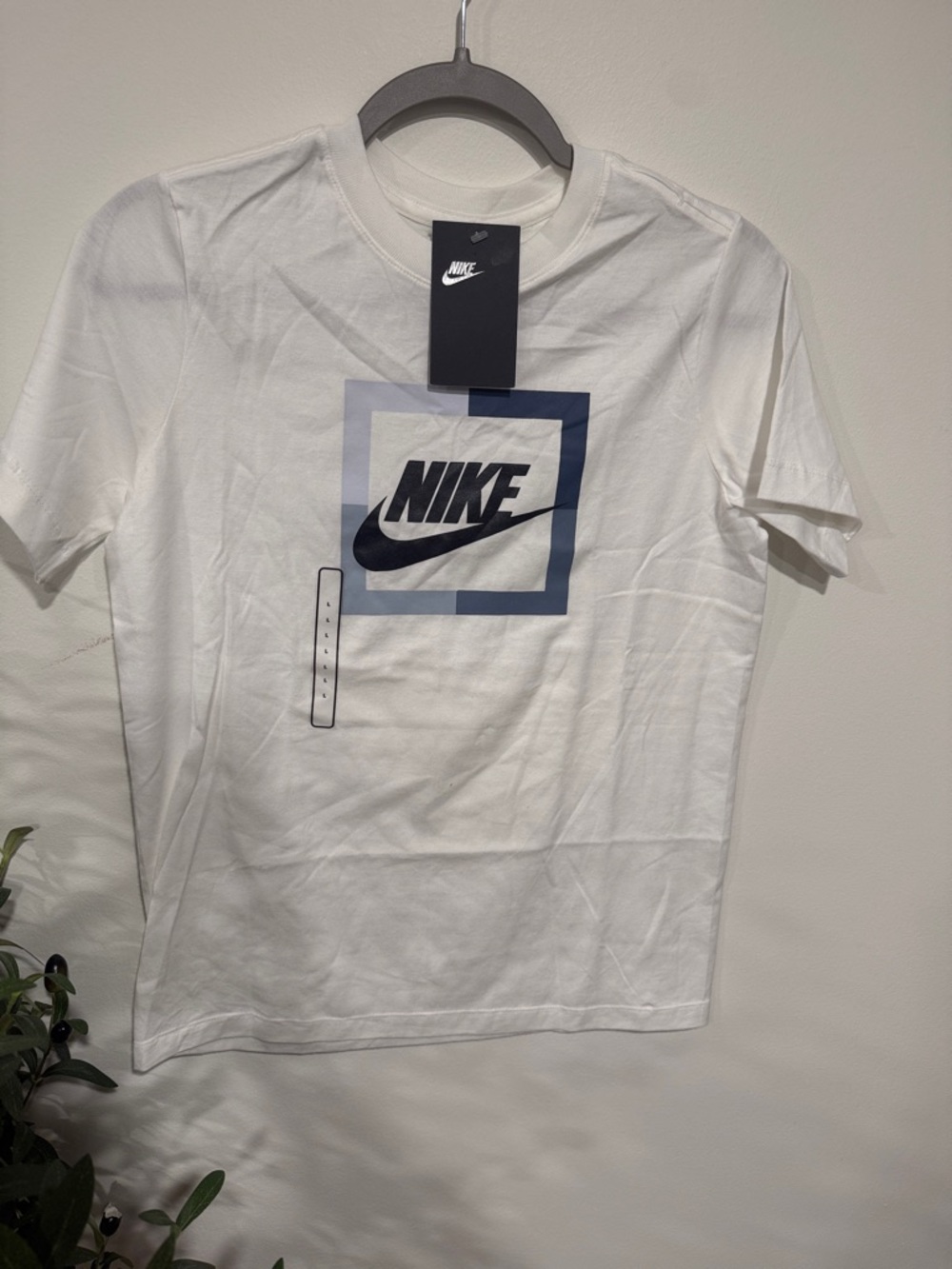 Nike White Short Sleeve Tee with Navy Logo